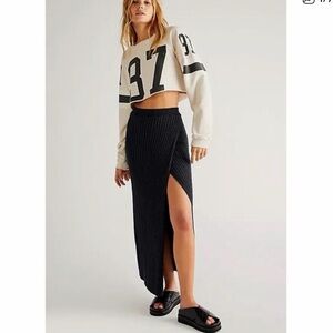 Free people sweater maxi skirt. Like new